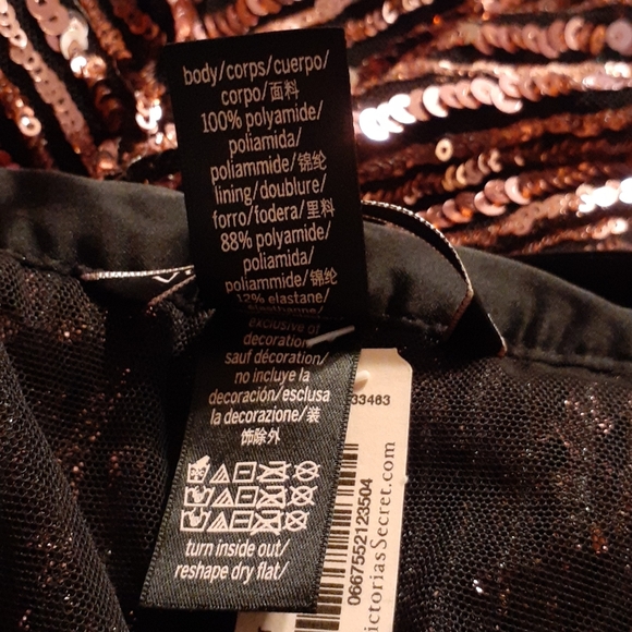 V.S sequins Robe - Picture 7 of 7